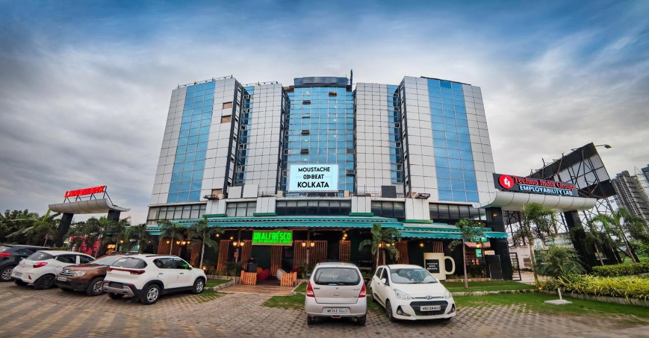 Hostel Offbeat Ccu Kalkuta Zewnętrze zdjęcie
