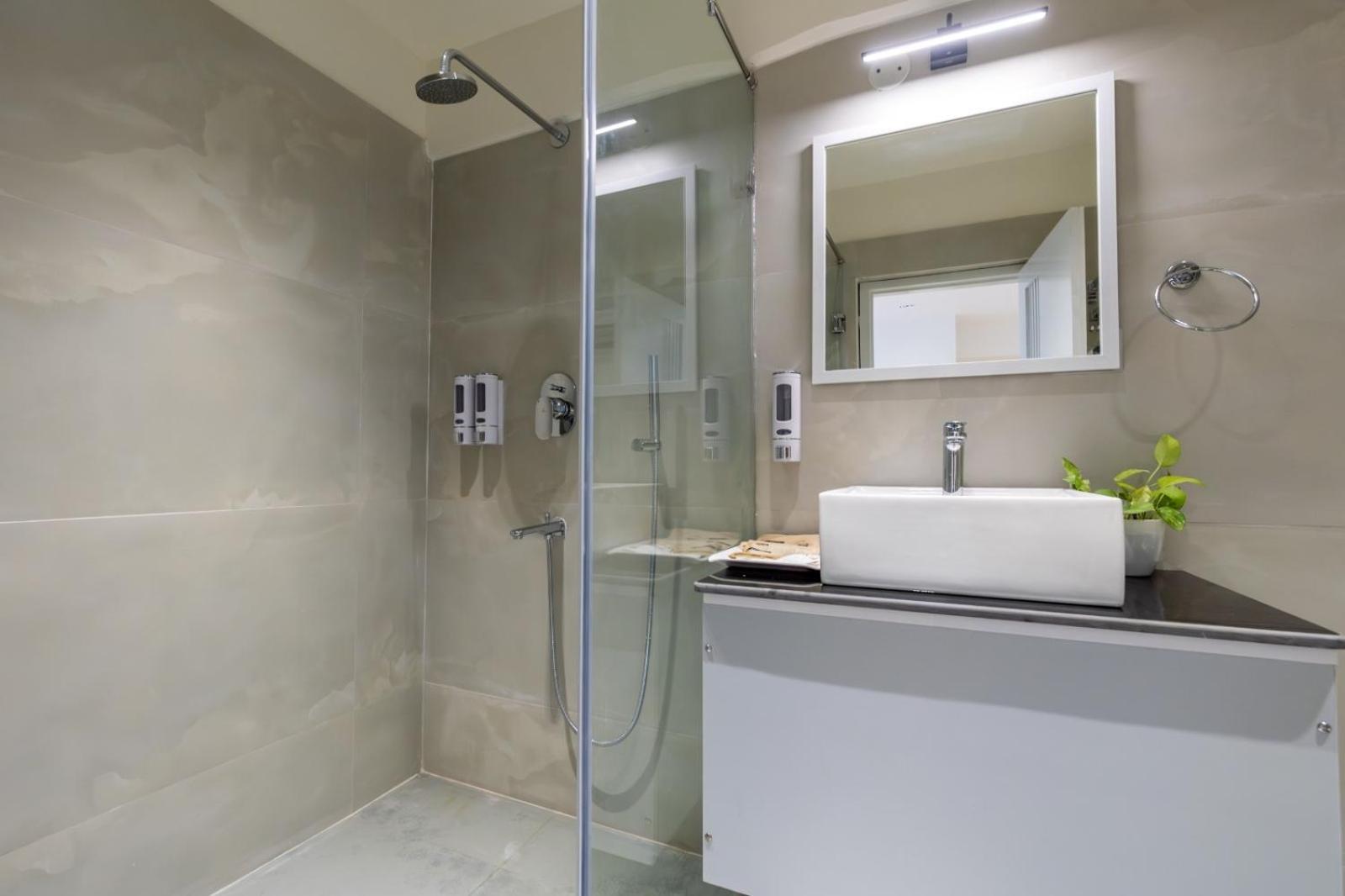 Hostel Offbeat Ccu Kalkuta Zewnętrze zdjęcie